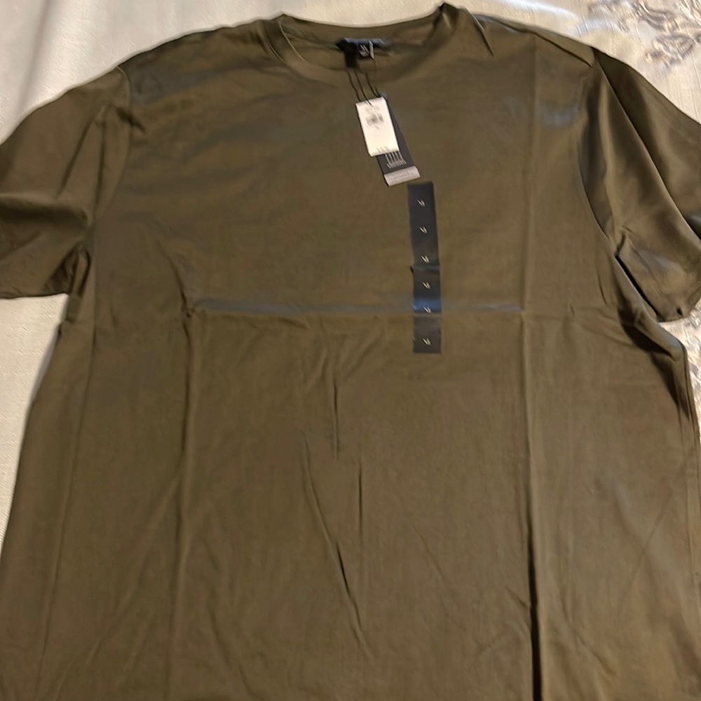 NWT - Banana Republic crew neck T